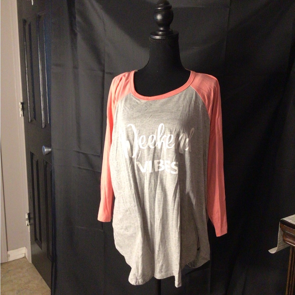 #886.  Bobbie Brooks Gray and Pink Long Sleeve Tee